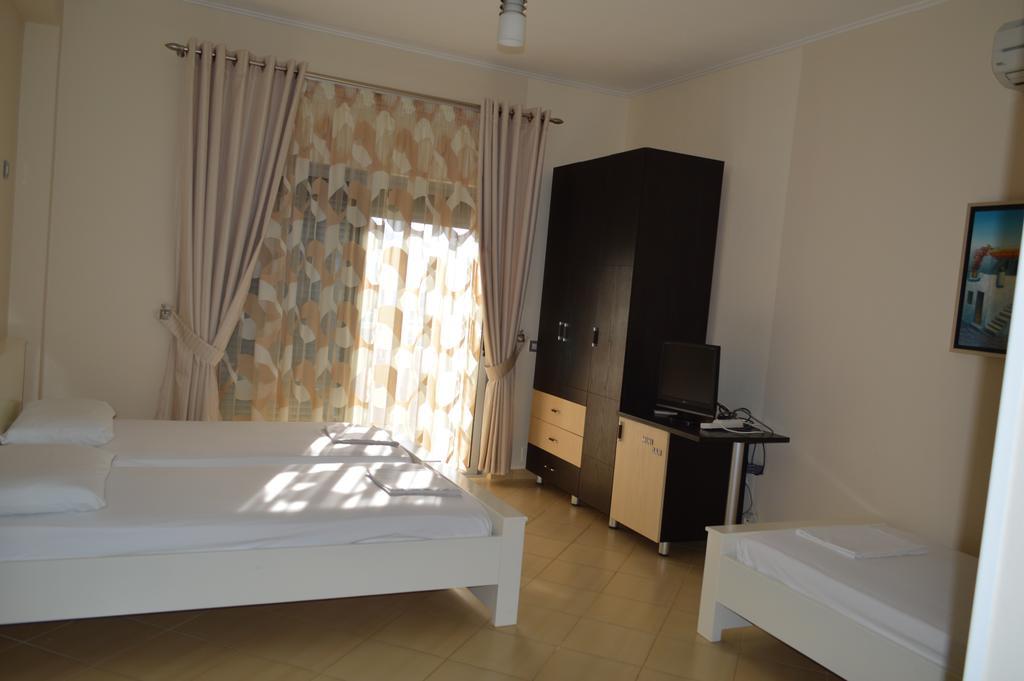 Tirana Hotel Ksamil Pokoj fotografie
